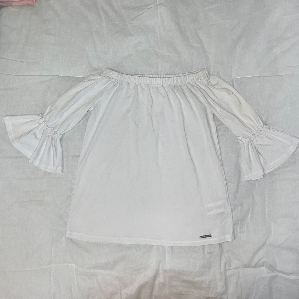 Micheal Kors White Off-the-shoulder Top